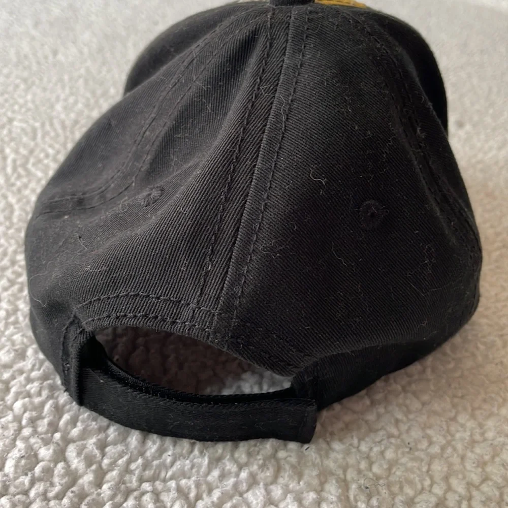 Wizarding World Universal Studios Hufflepuff hat - Picture 2 of 5